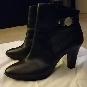 AK Anne Klein iflex Boots
